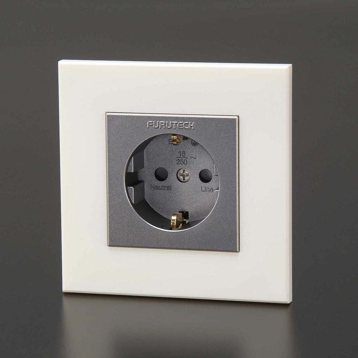 Furutech FP-SWS(G) · SCHUKO Wall Sockets