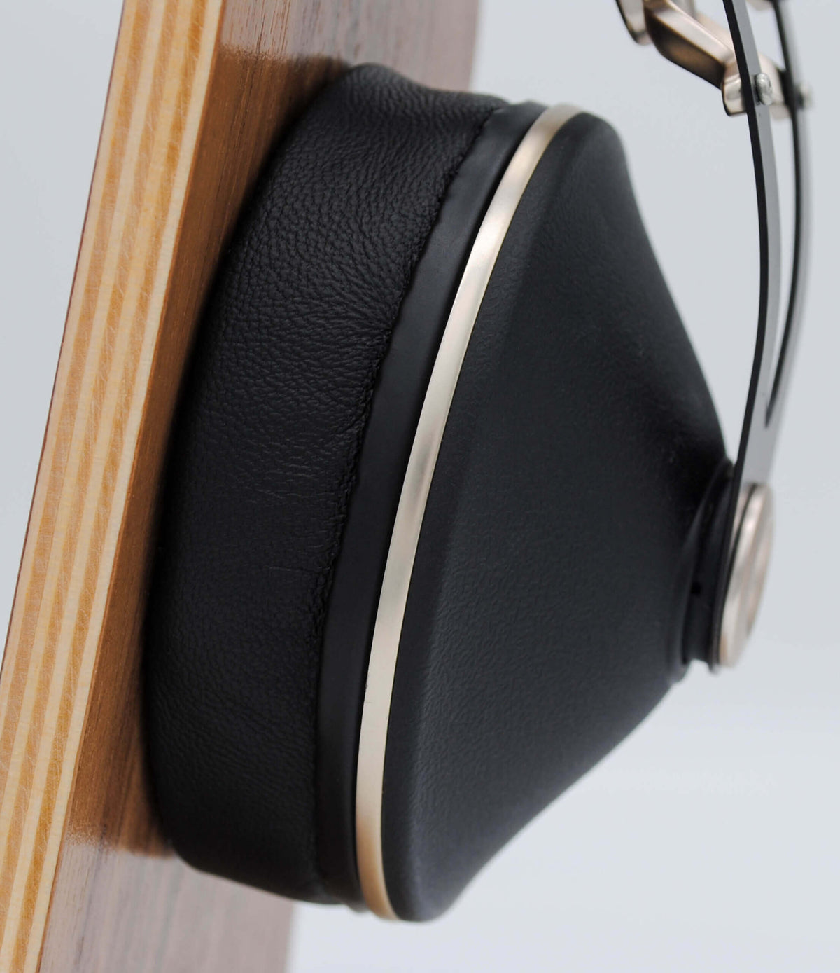Dekoni Earpads for Meze 99 Classic, Neo, and Noir